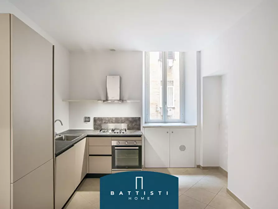 Immagine 15 di Appartamento in affitto  in Via Giuseppe Gioachino Belli a Roma