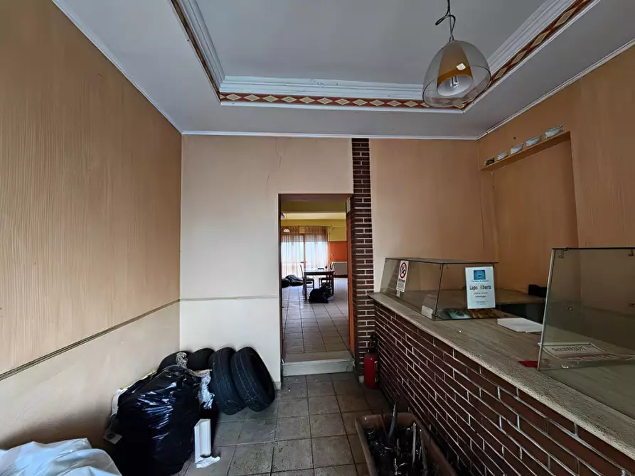 Immagine 2 di Attività commerciale in vendita  in Viale Madonna della Misericordia, N.53 a Ancarano