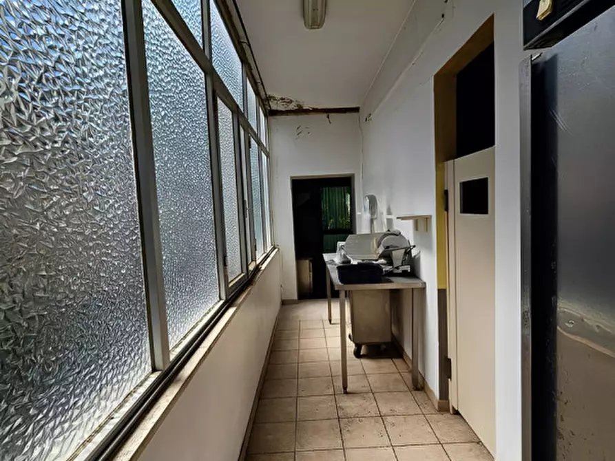Immagine 11 di Attività commerciale in vendita  in Viale Madonna della Misericordia, N.53 a Ancarano