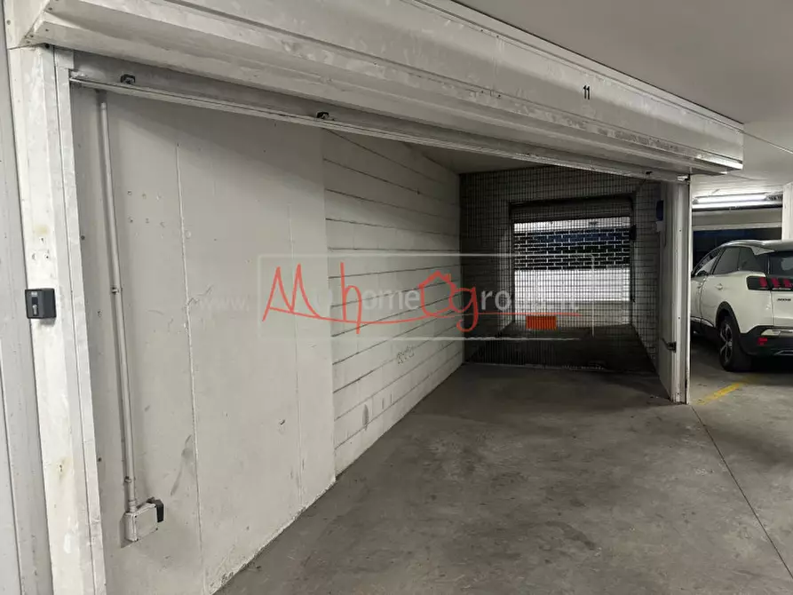 Immagine 1 di Garage in affitto  in Via Altinate a Padova