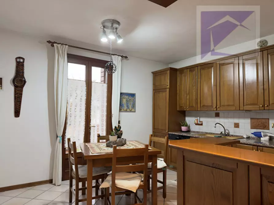 Immagine 8 di Casa trifamiliare in vendita  a Borgoricco