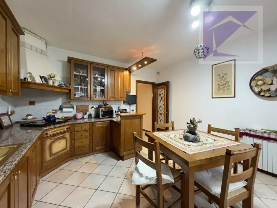 Immagine 10 di Casa trifamiliare in vendita  a Borgoricco