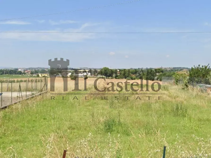 Immagine 1 di Terreno in vendita  a Castiglione Del Lago