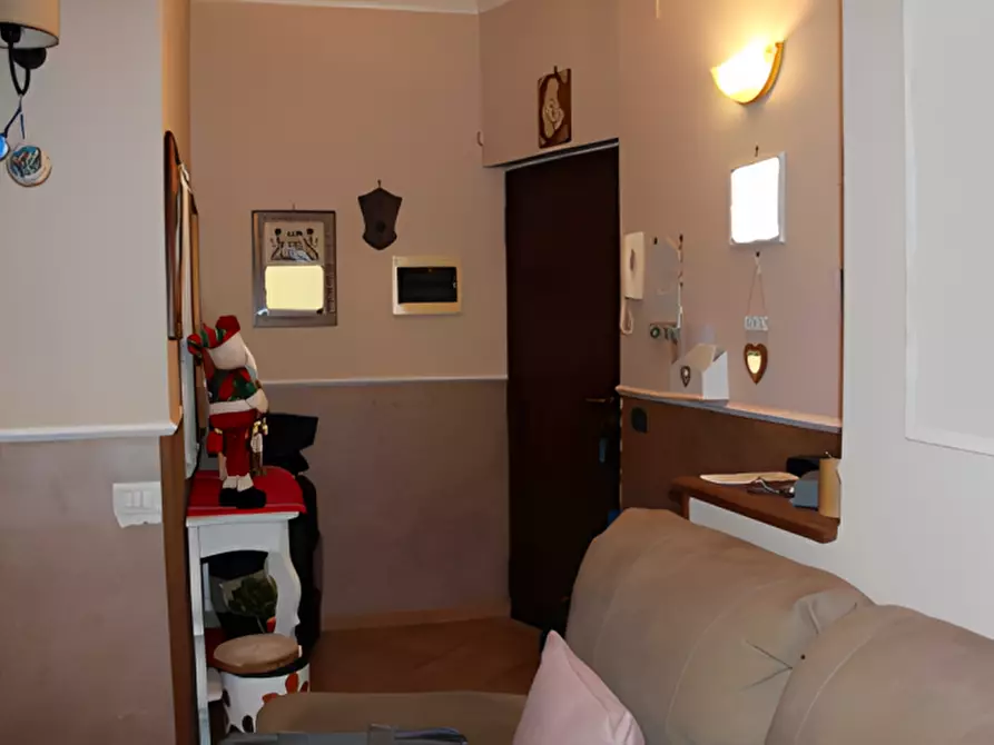 Immagine 4 di Appartamento in vendita  in Via Licola Mare, 11 a Giugliano In Campania