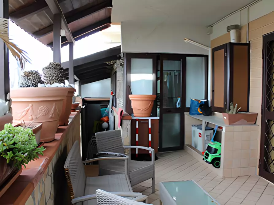 Immagine 5 di Appartamento in vendita  in Via Licola Mare, 11 a Giugliano In Campania