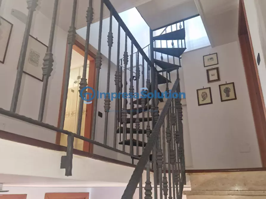 Immagine 31 di Appartamento in vendita  in Via Domenico Cirillo a Napoli