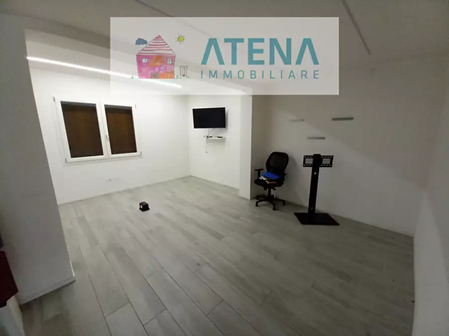 Immagine 14 di Ufficio in vendita  in via conselvana 150 a Masera' Di Padova