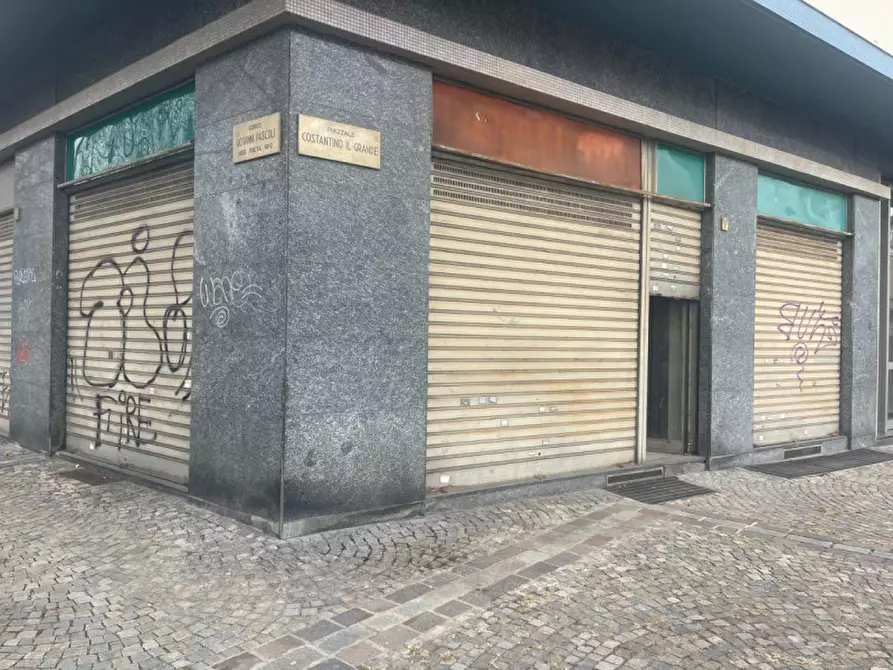 Immagine 3 di Negozio in affitto  in Piazzale Costantino Il Grande 168/F a Torino