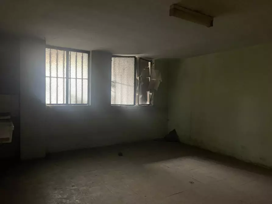 Immagine 10 di Negozio in affitto  in Piazzale Costantino Il Grande 168/F a Torino