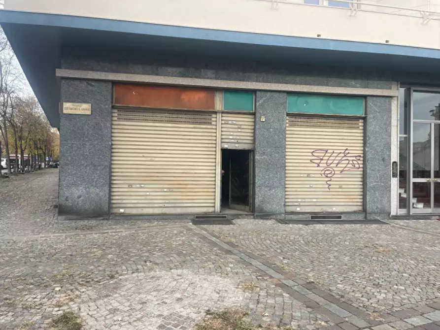 Immagine 15 di Negozio in affitto  in Piazzale Costantino Il Grande 168/F a Torino