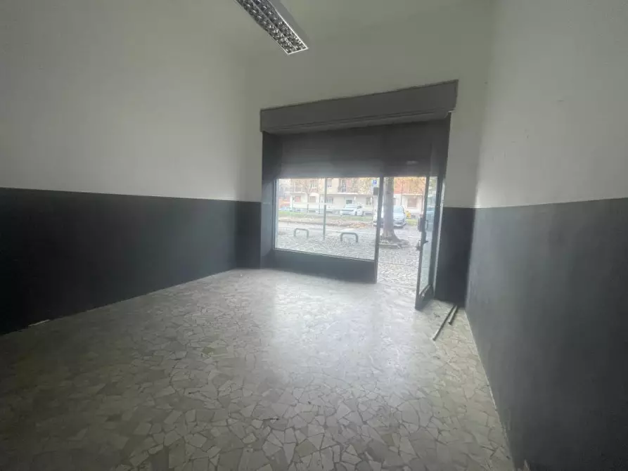 Immagine 3 di Negozio in affitto  in Corso Giovanni Pascoli 13/E a Torino