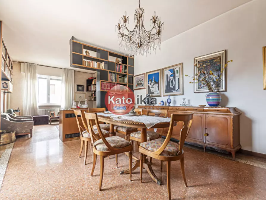 Immagine 1 di Appartamento in vendita  in Via Pizzoccaro a Vicenza