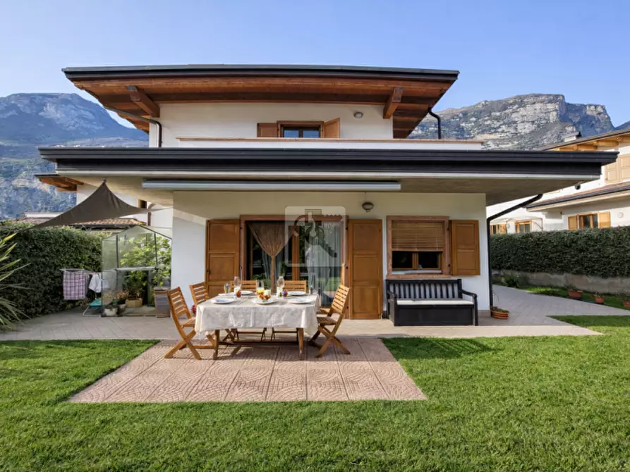 Immagine 1 di Villetta a schiera in vendita  in via . pier antonio michelotti a Dro