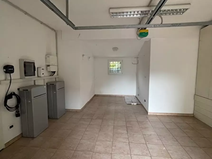 Immagine 13 di Villa in vendita  a Padova