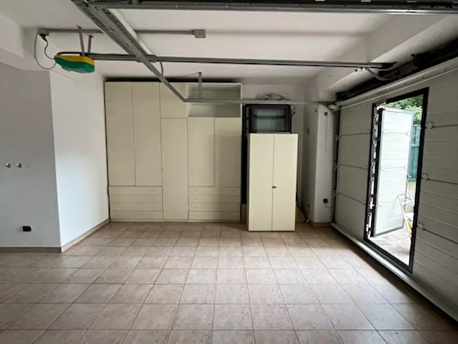 Immagine 14 di Villa in vendita  a Padova