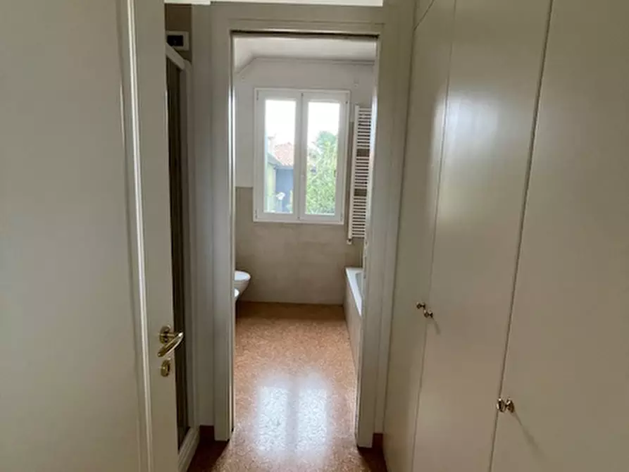 Immagine 31 di Villa in vendita  a Padova