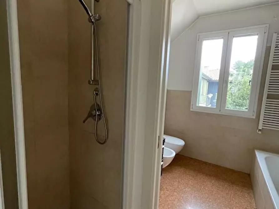 Immagine 33 di Villa in vendita  a Padova