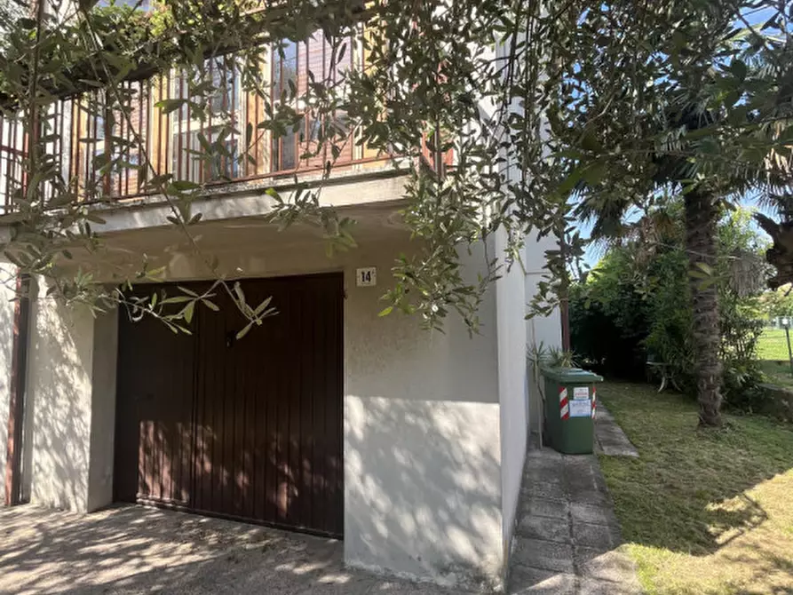 Immagine 1 di Casa bifamiliare in vendita  in via Asiago a Este