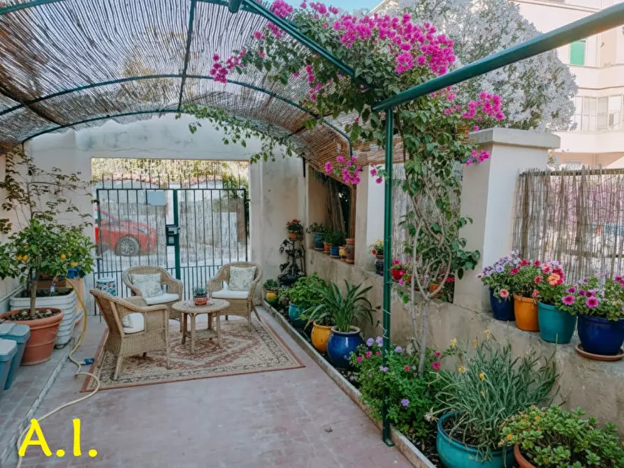 Immagine 1 di Appartamento in vendita  in angolo via di Villa Adele a Anzio