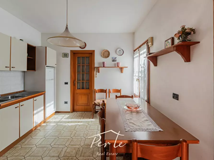 Immagine 5 di Appartamento in vendita  in piazza cornelio 5 a Ostiglia