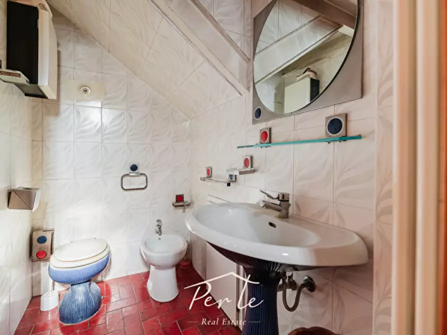 Immagine 7 di Appartamento in vendita  in piazza cornelio 5 a Ostiglia