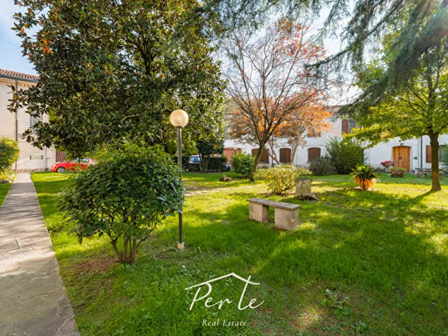 Immagine 16 di Appartamento in vendita  in piazza cornelio 5 a Ostiglia