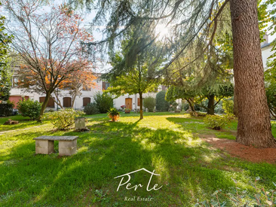 Immagine 17 di Appartamento in vendita  in piazza cornelio 5 a Ostiglia