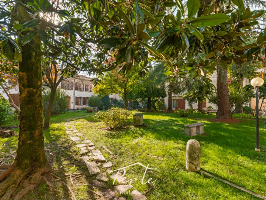 Immagine 18 di Appartamento in vendita  in piazza cornelio 5 a Ostiglia