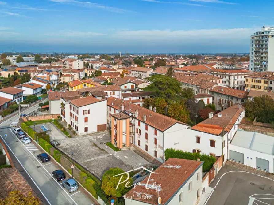 Immagine 22 di Appartamento in vendita  in piazza cornelio 5 a Ostiglia