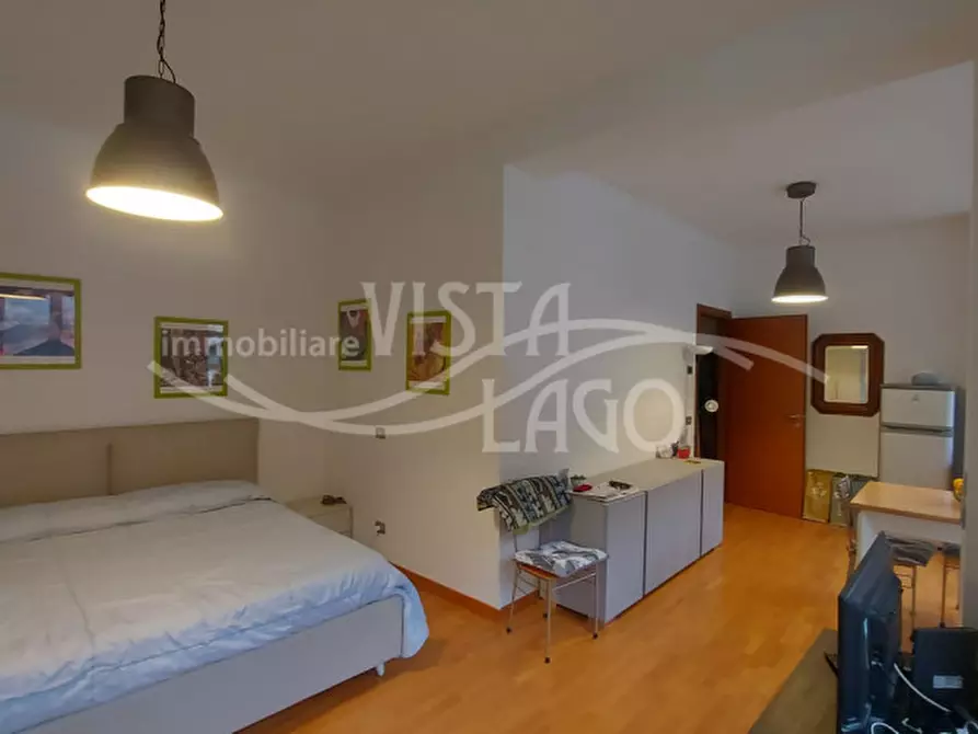 Immagine 10 di Monolocale in vendita  in Viale Innocenzo XI a Como