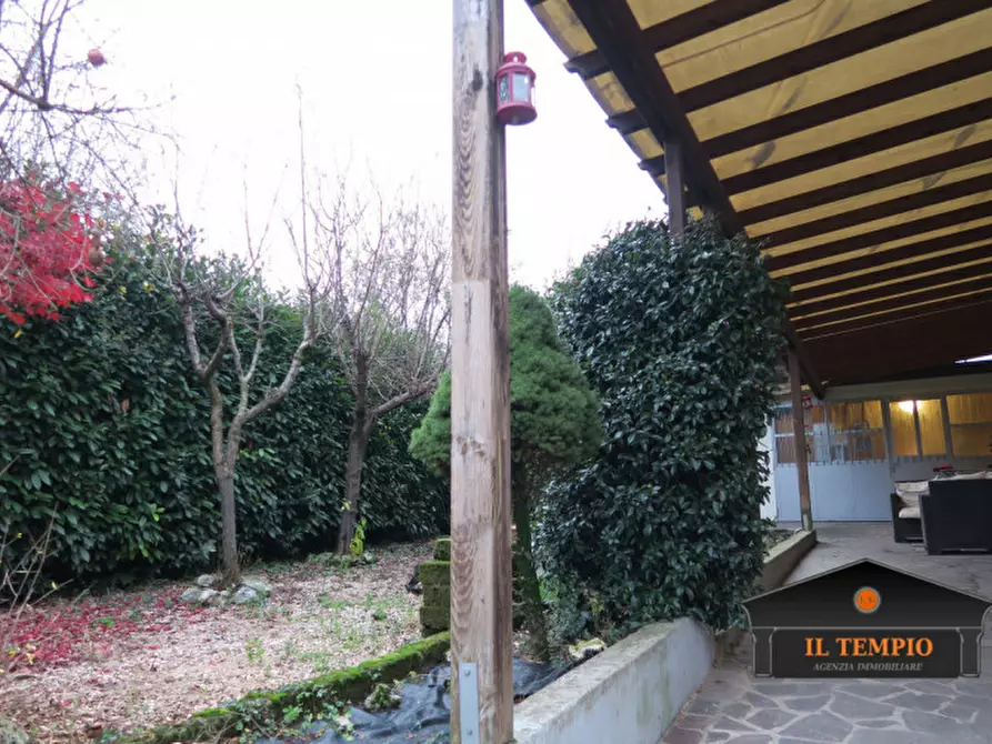 Immagine 1 di Casa bifamiliare in vendita  in Via Guglielmo Cappelletti a Vicenza