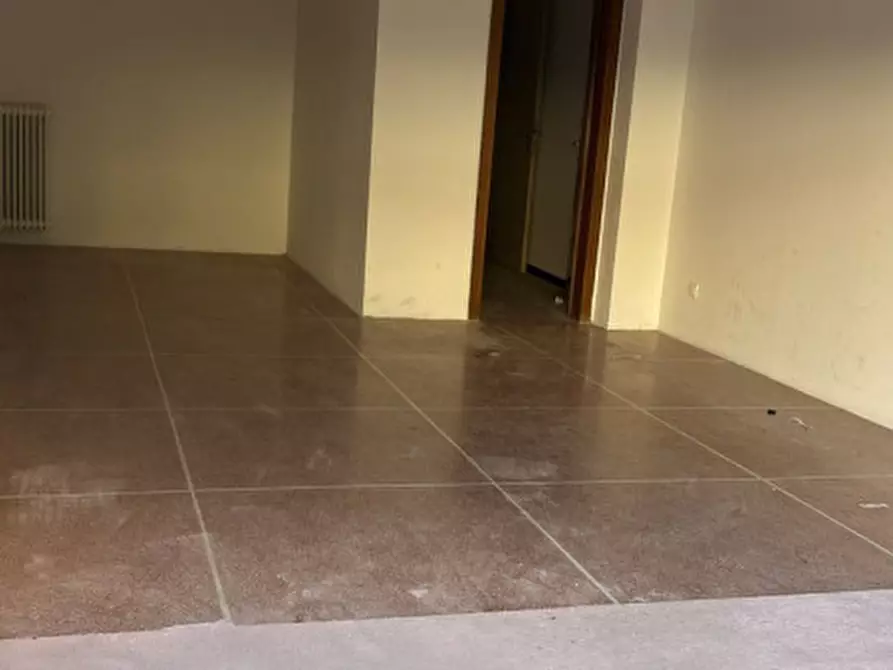 Immagine 1 di Garage in vendita  in Via Ognissanti a Padova