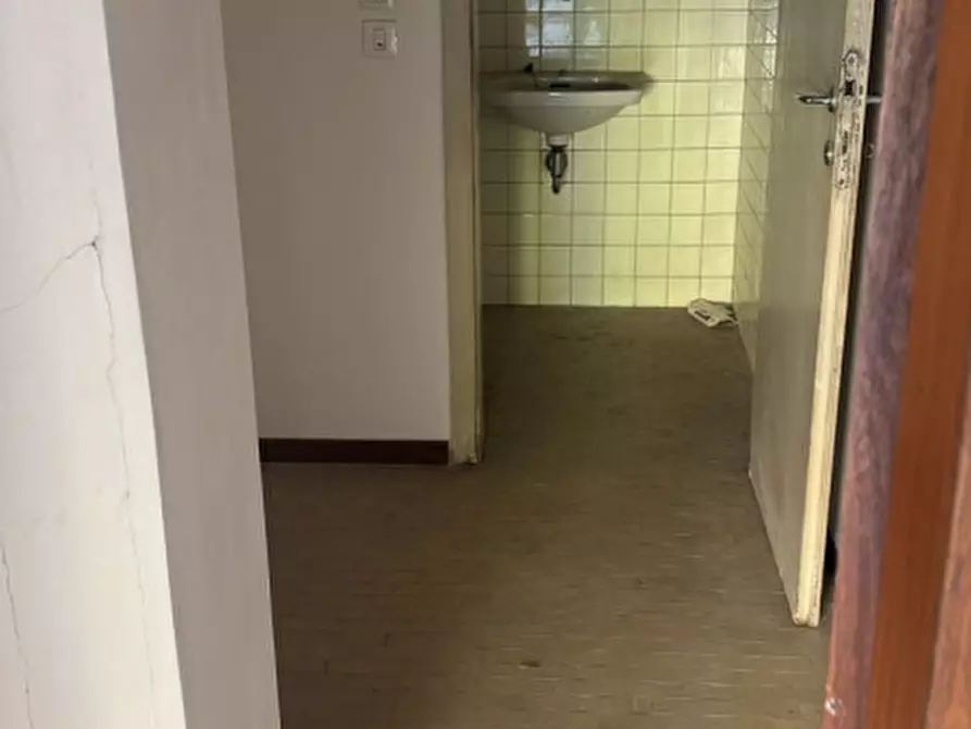 Immagine 4 di Garage in vendita  in Via Ognissanti a Padova