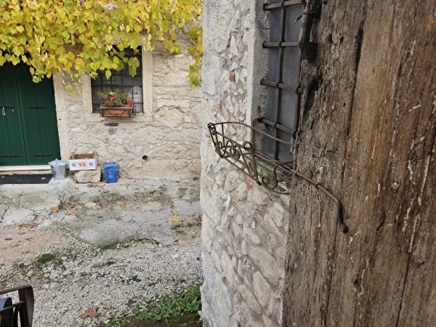 Immagine 5 di Rustico / casale in vendita  in via pilotto a Castelgomberto
