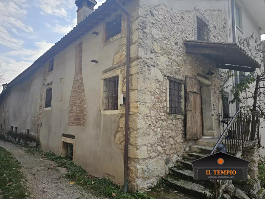 Immagine 10 di Rustico / casale in vendita  in via pilotto a Castelgomberto