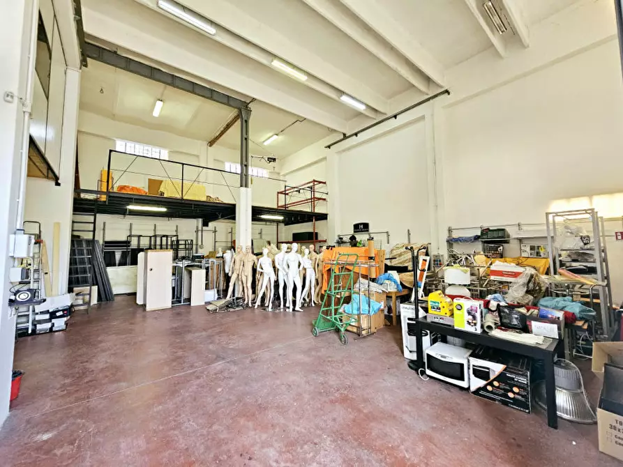 Immagine 2 di Magazzino in vendita  in VIA PIETRO APOSTOLI a Este