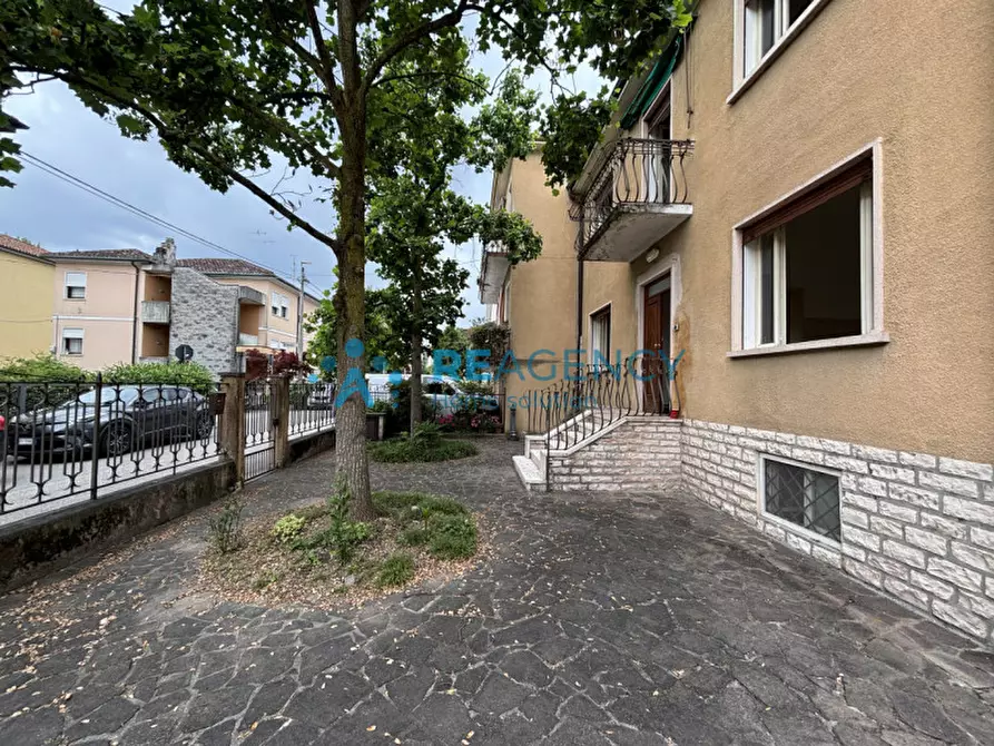 Immagine 2 di Appartamento in vendita  in Via Milazzo a Vicenza