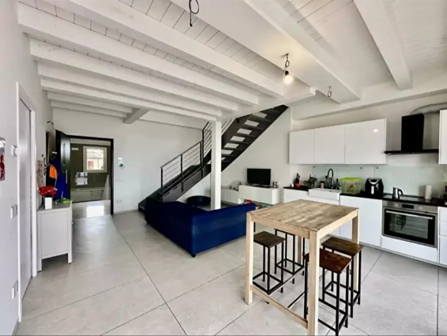 Immagine 3 di Appartamento in vendita  in Via Ponte a Castegnero