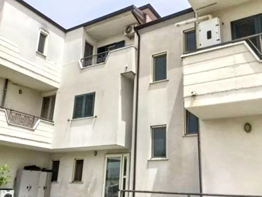 Immagine 13 di Palazzo in vendita  in Via Barricelle, 85050 Barricelle PZ, Italia a Marsicovetere