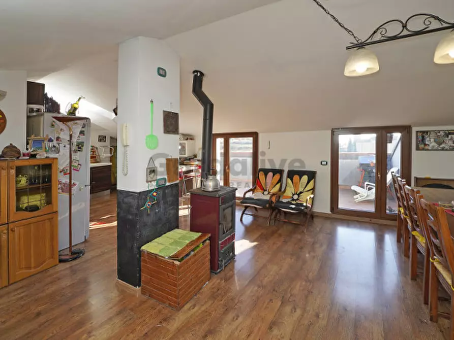 Immagine 15 di Appartamento in vendita  in Via Sasso a Gargnano