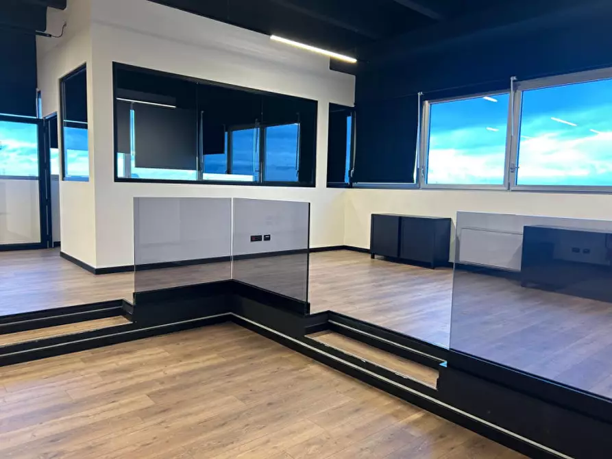 Immagine 2 di Ufficio in affitto  in Via Sebastiano Venier a Marcon