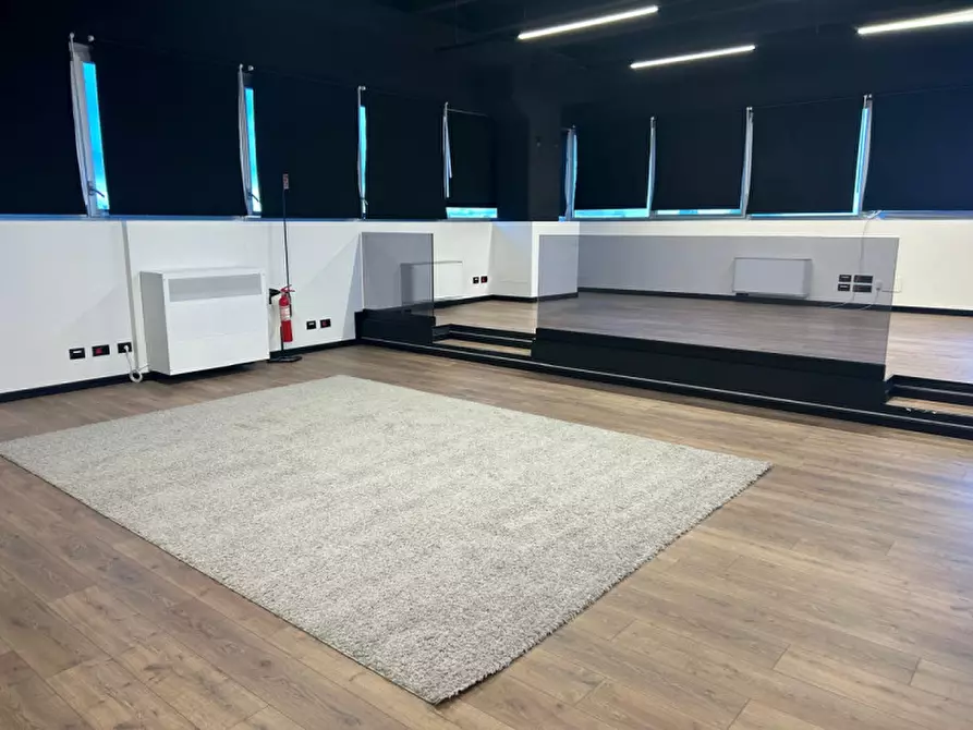 Immagine 5 di Ufficio in affitto  in Via Sebastiano Venier a Marcon