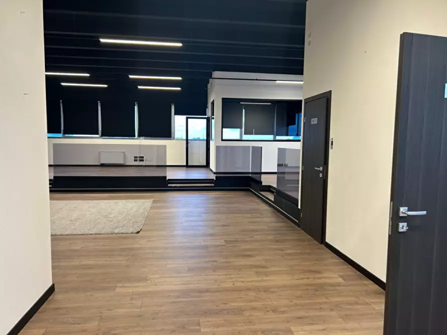 Immagine 8 di Ufficio in affitto  in Via Sebastiano Venier a Marcon