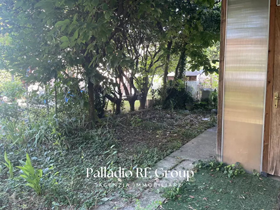 Immagine 23 di Casa bifamiliare in vendita  in via lago di trasimeno a Vicenza