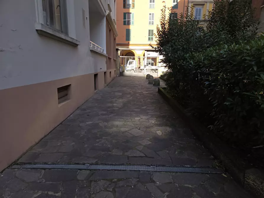 Immagine 5 di Attico in affitto  in via saragozza a Bologna