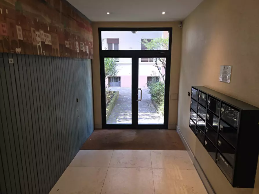 Immagine 9 di Attico in affitto  in via saragozza a Bologna