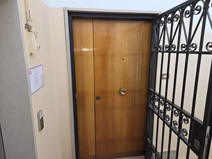 Immagine 10 di Attico in affitto  in via saragozza a Bologna