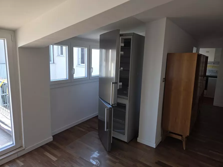 Immagine 24 di Attico in affitto  in via saragozza a Bologna