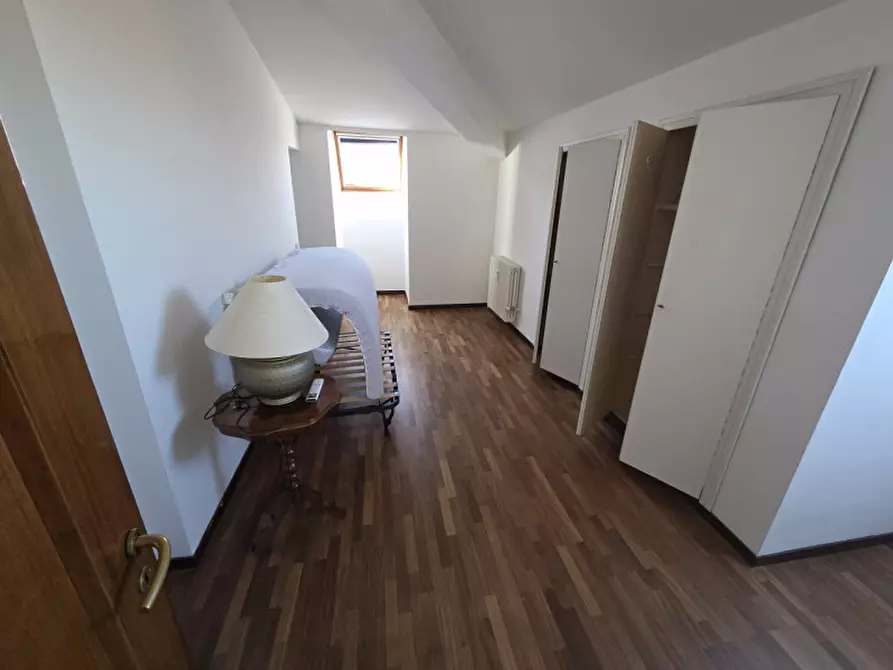 Immagine 28 di Attico in affitto  in via saragozza a Bologna