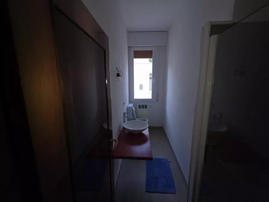 Immagine 34 di Attico in affitto  in via saragozza a Bologna